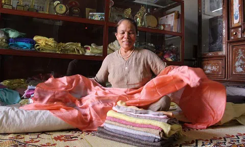 Người đưa nghề nuôi tằm, ươm tơ ở Phùng Xá vươn xa